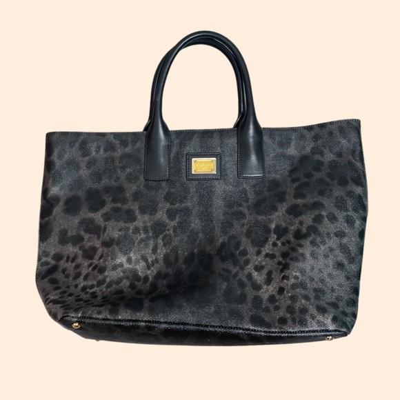 Dolce & Gabbana Handbags - Dolce & Gabbana Black Elegant Tote